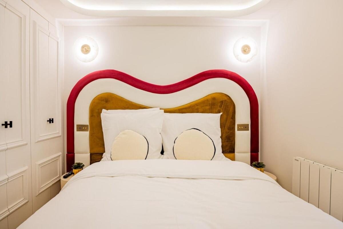 8#new 4 People - Saint-germain Notre-dame * Paris